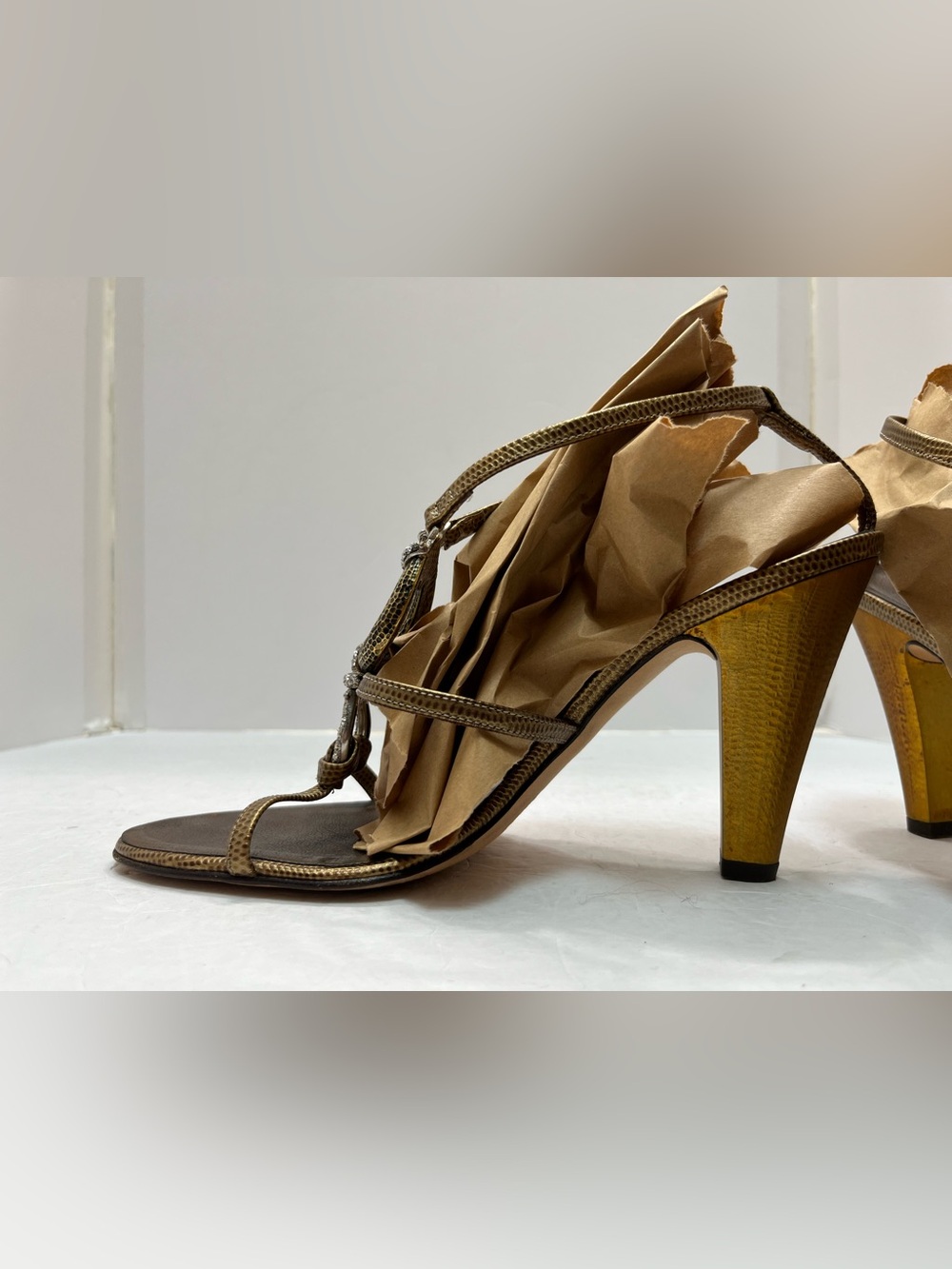 Vintage Vicini Giuseppe Zanotti Gold Crystal T-Strap Sandals Heels Size 9 - Picture 7 of 15